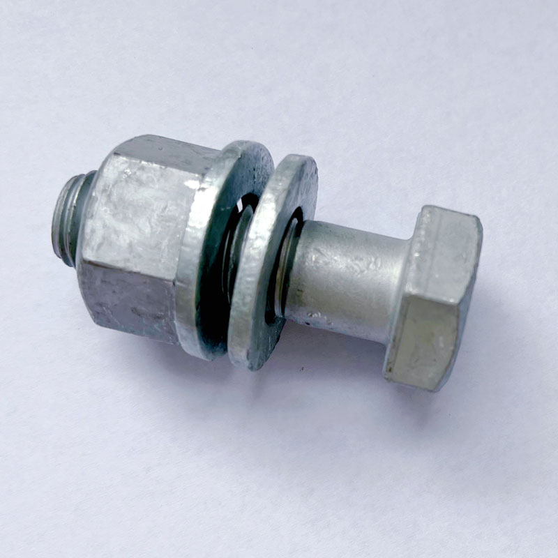 Hogyan hatnak a környezeti tényezők a rozsdamentes acél csavarokra?